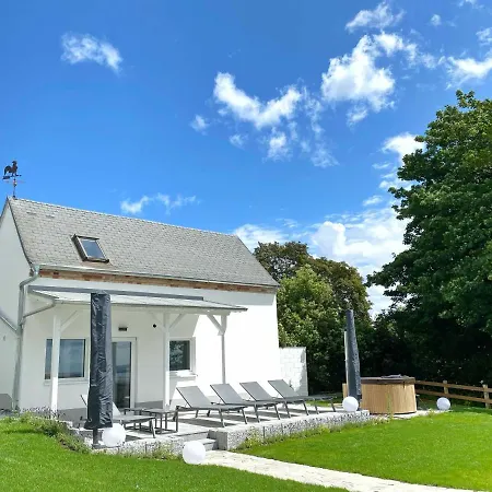 Villa Jenny - Ferienappartement 1 Mit Meerblick Sassnitz Zewnętrze zdjęcie
