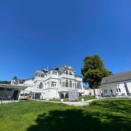 Villa Jenny - Ferienappartement 1 Mit Meerblick Sassnitz Zewnętrze zdjęcie