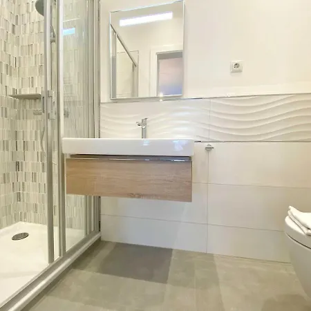 Villa Jenny - Ferienappartement 1 Mit Meerblick Sassnitz Zewnętrze zdjęcie