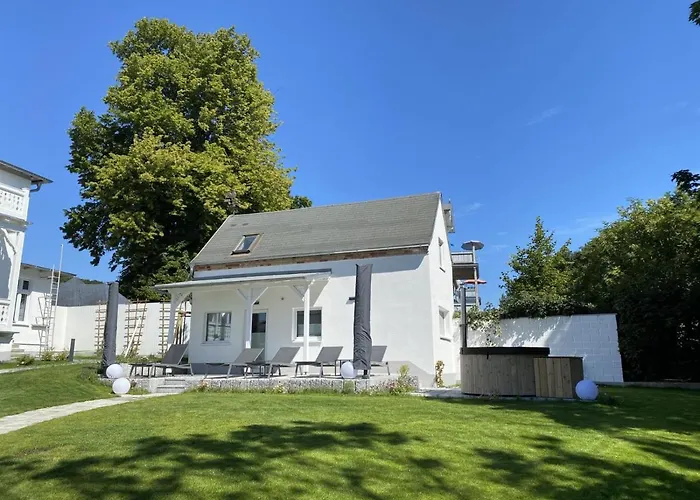Villa Jenny - Ferienappartement 1 Mit Meerblick