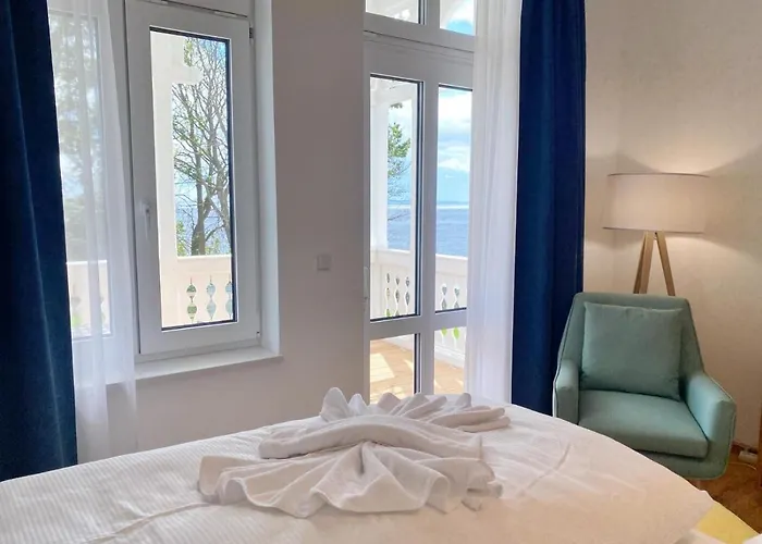 Villa Jenny - Ferienappartement 1 Mit Meerblick